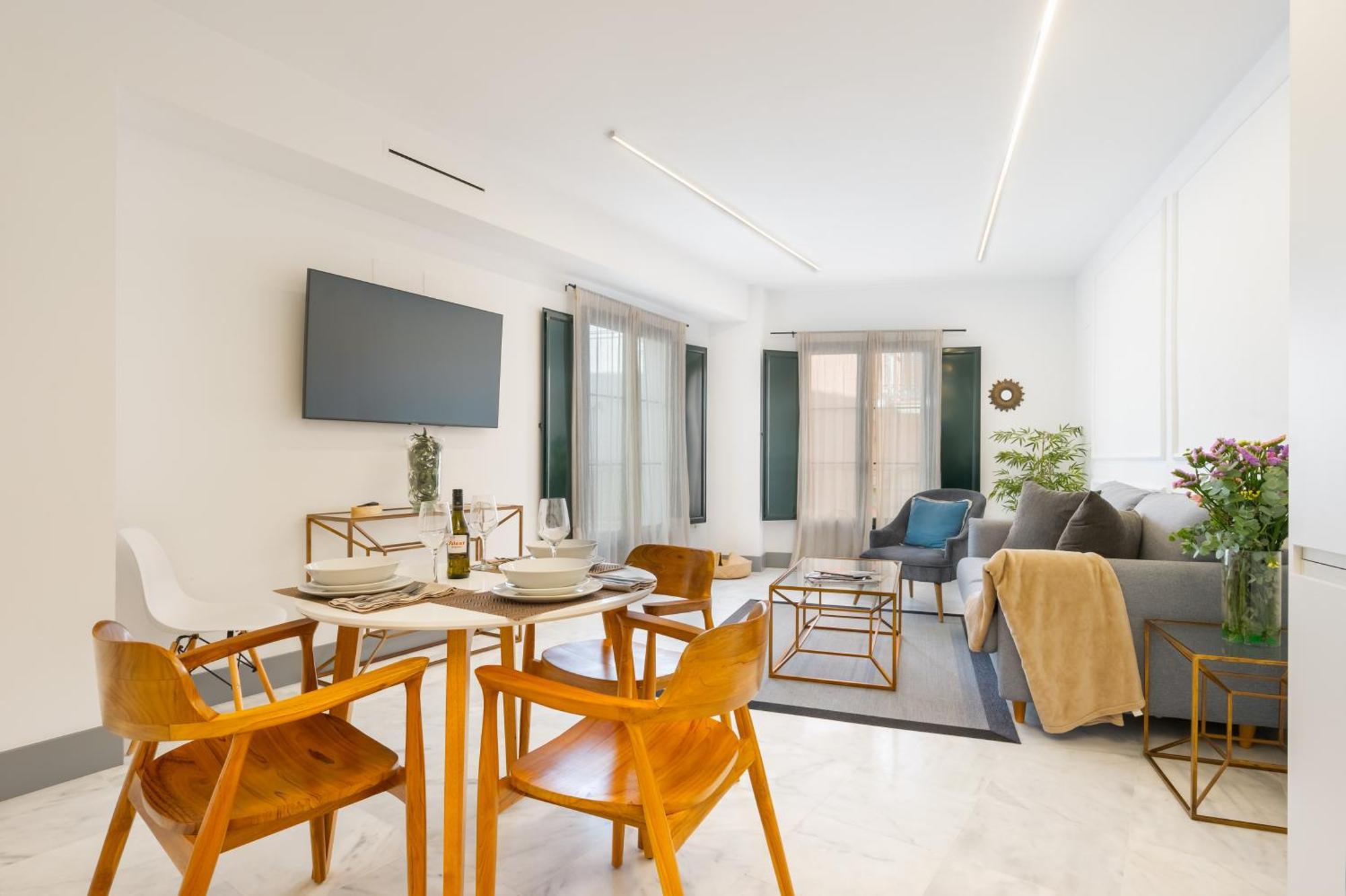 Panther Home Francos إشبيلية المظهر الخارجي الصورة