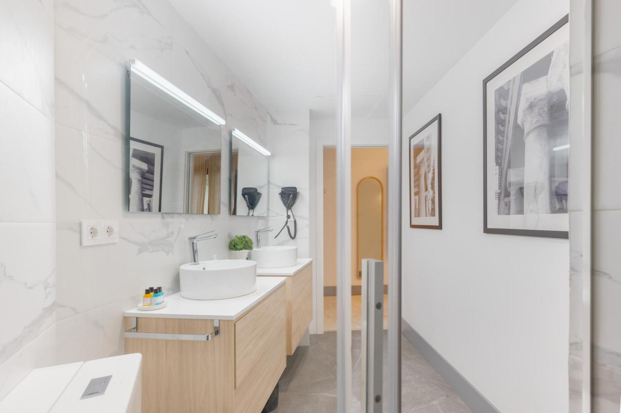 Panther Home Francos إشبيلية المظهر الخارجي الصورة
