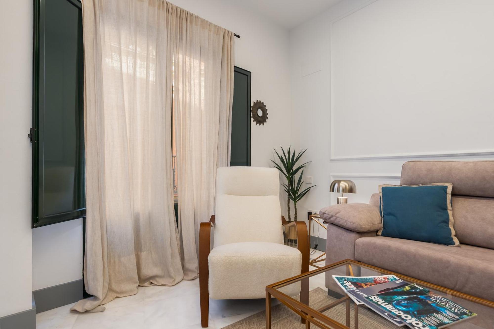 Panther Home Francos إشبيلية المظهر الخارجي الصورة